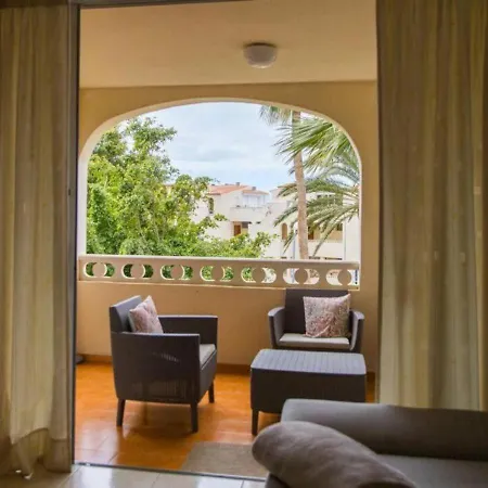 Sunny Ocean View Terrace 3br Retreat By The Ocean Costa Adeje 卡亚俄萨尔瓦赫