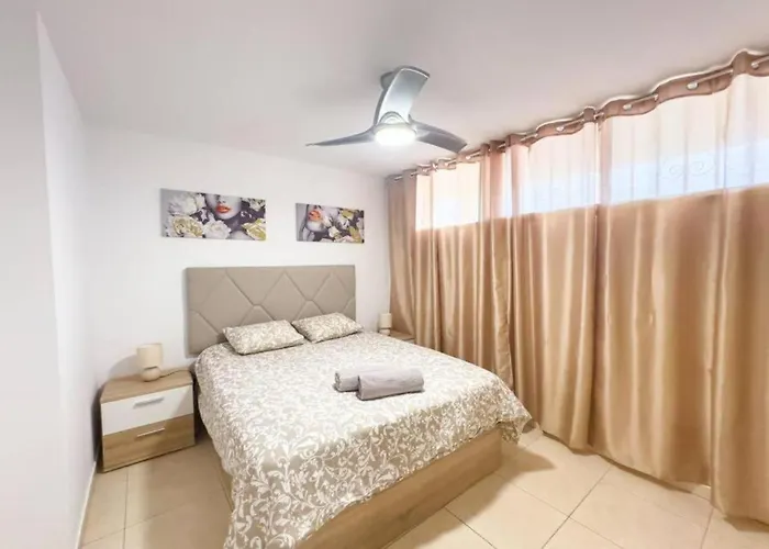 Sunny Ocean View Terrace 3br Retreat By The Ocean Costa Adeje Apartman