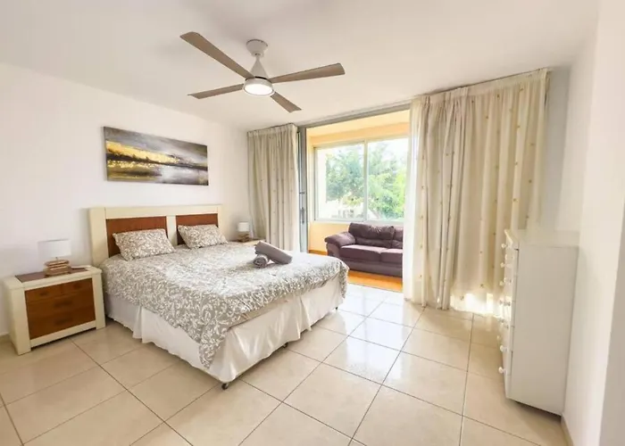 Sunny Ocean View Terrace 3br Retreat By The Ocean Costa Adeje Apartman *
