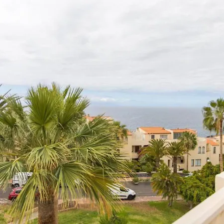 Sunny Ocean View Terrace 3br Retreat By The Ocean Costa Adeje 아파트 *