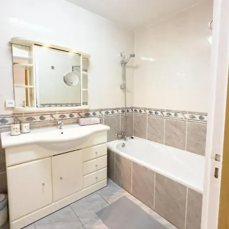 Sunny Ocean View Terrace 3br Retreat By The Ocean Costa Adeje 칼라오살바헤