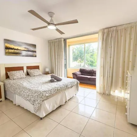 Sunny Ocean View Terrace 3br Retreat By The Ocean Costa Adeje 아파트 *